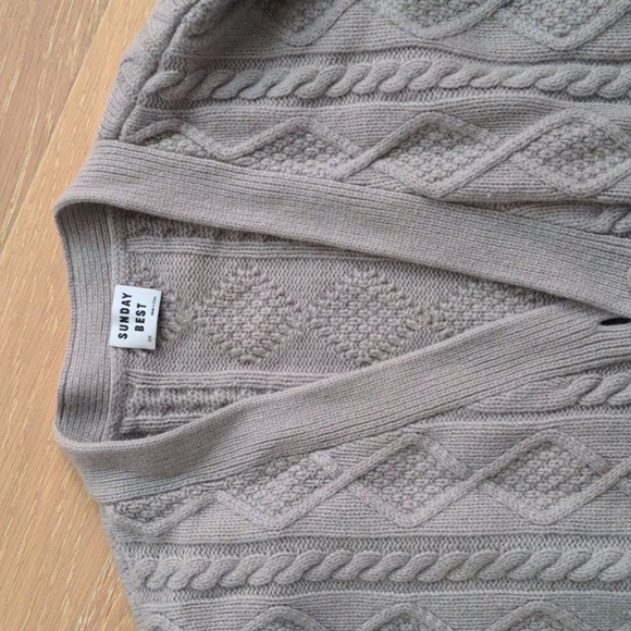 Aritzia Lamora Cardigan Opal Grey - Picture 4 of 4